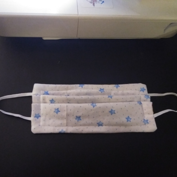 Homemade fabric face mask - Picture 2 of 2